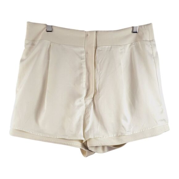 Camila Coelho Revolve Paulina Short L in Ivory MSRP $128 High Rise - Button Fly - Picture 7 of 8